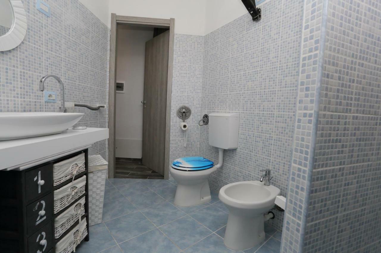 Casa Del Cicloturista Lägenhet Santadi Exteriör bild