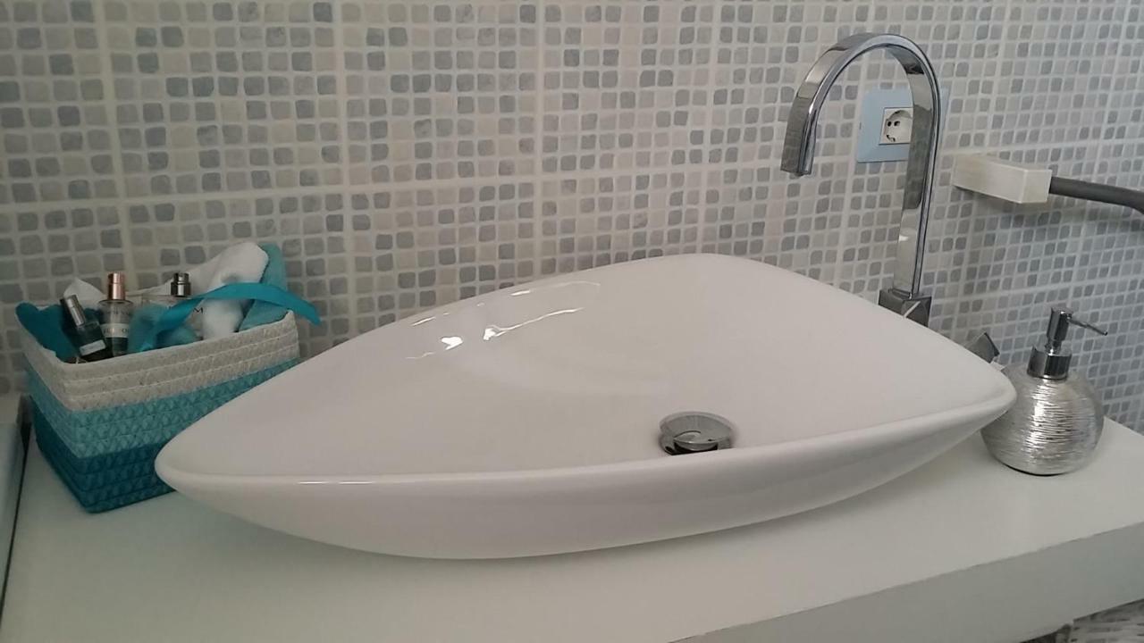 Casa Del Cicloturista Lägenhet Santadi Exteriör bild
